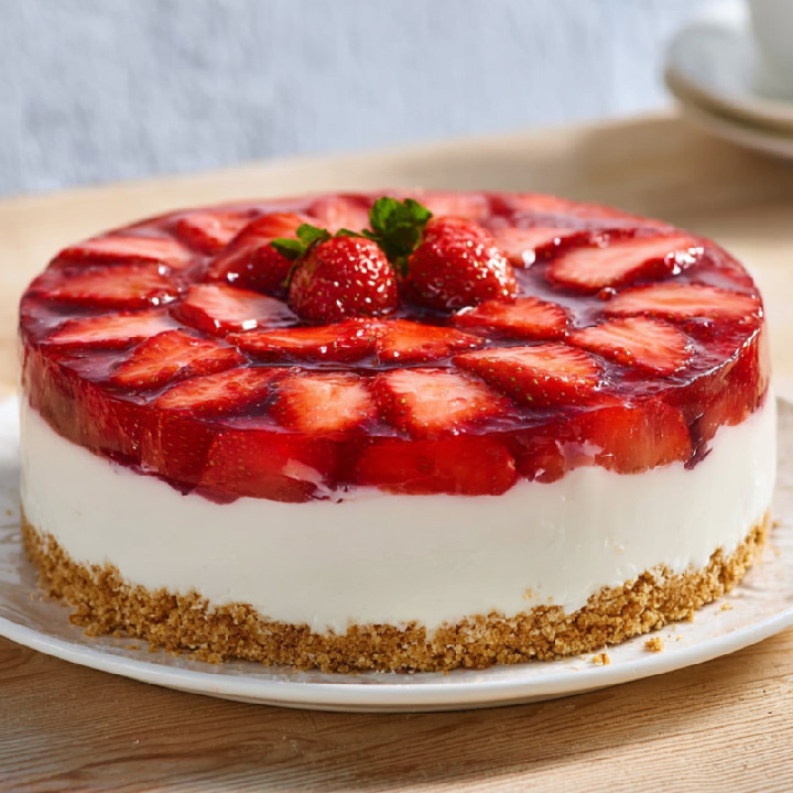 Nepečený jahodový cheesecake