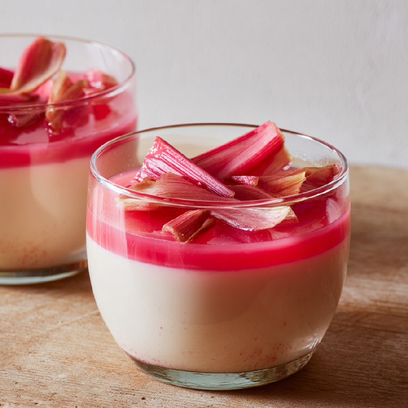 Rebarborová panna cotta
